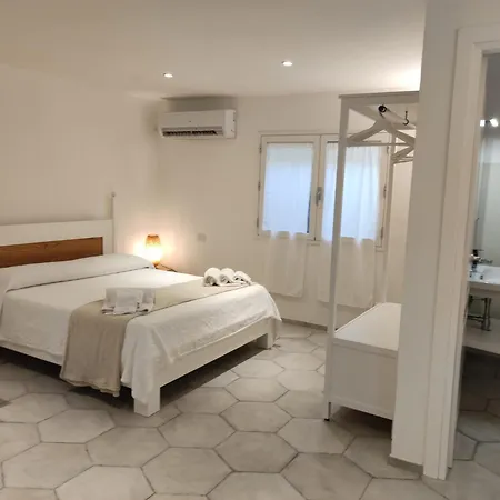 Вілла Sardegna E - Charme&design Ольбія